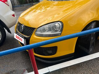 2007 Volkswagen Golf GTI V, жёлтый, 1100000 рублей, вид 3