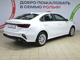 2022 Kia Cerato IV Рестайлинг, белый, 1953000 рублей, вид 4