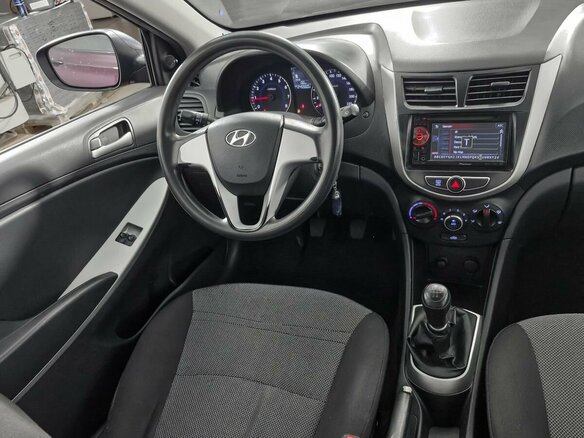 2012 Hyundai Solaris I, фиолетовый, 479000 рублей - вид 8