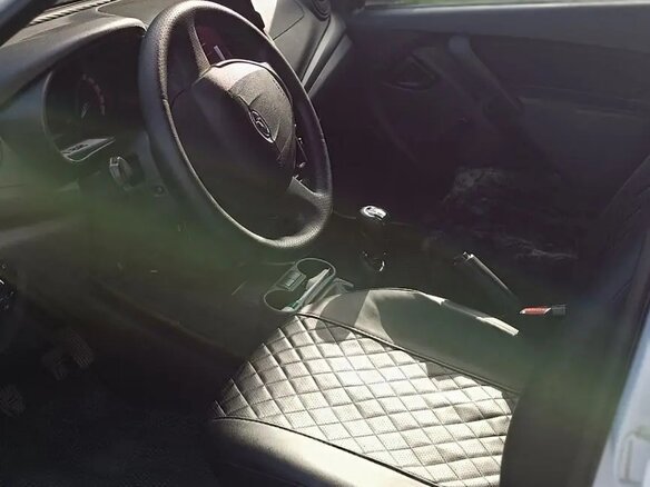 2019 Lada (ВАЗ) Granta I Рестайлинг, белый, 420000 рублей - вид 6