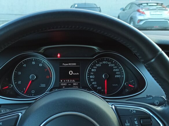 2012 Audi A4 IV (B8) Рестайлинг, белый, 1400000 рублей - вид 13