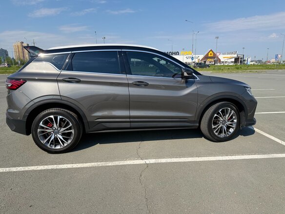 2023 Geely Coolray I, серый, 2200000 рублей - вид 2