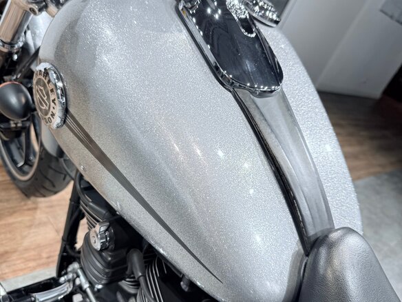 2015 Harley-Davidson Breakout, серебристый - вид 27