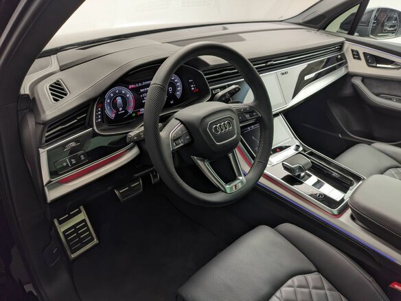 2026 Audi Q7 55 TFSI II (4M) Рестайлинг 2, чёрный, 13450000 рублей - вид 5