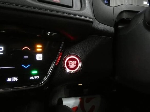 2021 Honda Vezel I Рестайлинг, белый, 1520000 рублей - вид 10