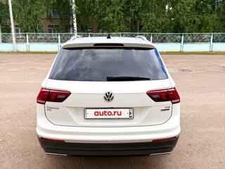 2018 Volkswagen Tiguan Allspace II, белый, 2250000 рублей, вид 3