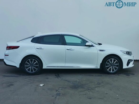 2019 Kia Optima IV Рестайлинг, белый, 1799000 рублей - вид 3