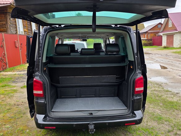 2005 Volkswagen Multivan T5, чёрный, 1650000 рублей - вид 8
