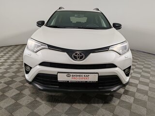 2019 Toyota RAV4 IV (XA40) Рестайлинг, белый, 2629000 рублей, вид 2