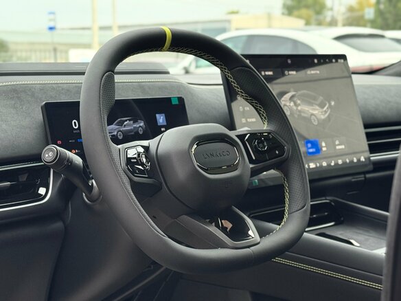 2026 Lynk & Co 07 GT I Рестайлинг, серебристый, 5500000 рублей - вид 9