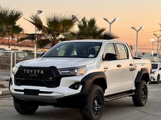 2026 Toyota Hilux VIII Рестайлинг 2, белый, 6980004 рублей, вид 1