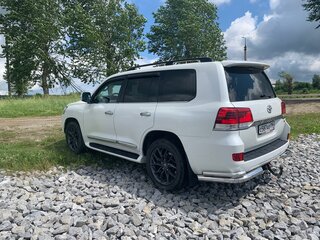 2016 Toyota Land Cruiser 200 Series Рестайлинг 2, белый, 4800000 рублей, вид 5