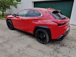 2019 Lexus UX 250h I, красный, 3120000 рублей, вид 2
