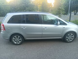 2012 Opel Zafira B Рестайлинг, серый, 580000 рублей, вид 2