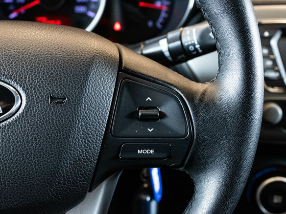 2014 Kia Rio III, чёрный, 979000 рублей - вид 16