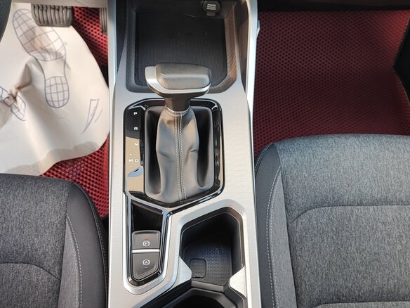 2024 Geely Emgrand II, синий, 1350000 рублей - вид 11
