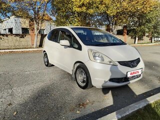 2010 Honda Fit II, белый, 539000 рублей, вид 3