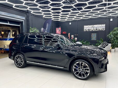2025 BMW X7 40d I (G07) Рестайлинг, чёрный, 13800000 рублей, вид 4