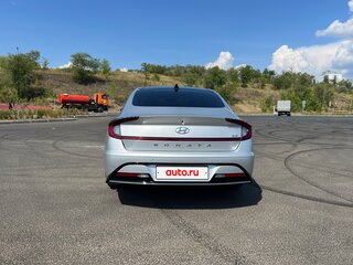 2022 Hyundai Sonata VIII (DN8), серый, 2990000 рублей, вид 4