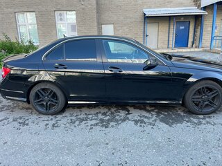 2013 Mercedes-Benz C-Класс 180 III (W204) Рестайлинг, чёрный, 1250000 рублей, вид 2