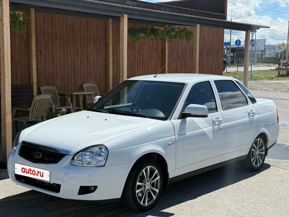 2014 Lada (ВАЗ) Priora I Рестайлинг, белый, 650000 рублей
