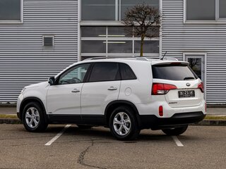 2019 Kia Sorento II Рестайлинг, белый, 1832000 рублей, вид 4
