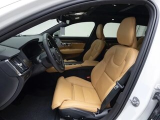 2025 Volvo V90 Cross Country I Рестайлинг, белый, 7500000 рублей, вид 5