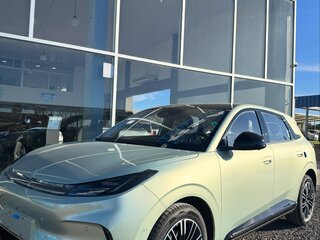 2025 Arcfox T1 42.3 kWh, зелёный, 1700000 рублей, вид 3