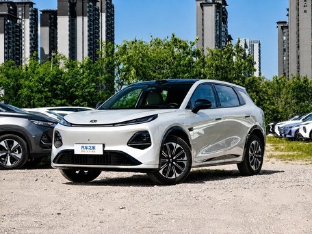 2026 Changan Qiyuan Q05 40.3 kWh II, серебристый, 1850000 рублей, вид 1