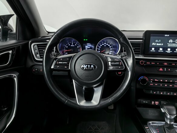 2018 Kia Ceed III, белый, 1605000 рублей - вид 12