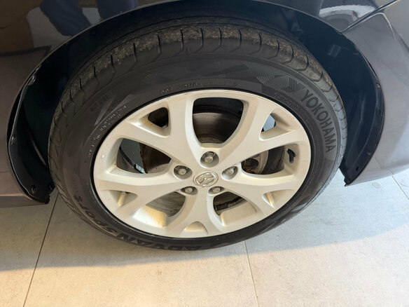 2010 Mazda 3 II (BL), чёрный, 800000 рублей - вид 17