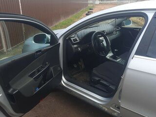 2005 Volkswagen Passat B6, серебристый, 530000 рублей, вид 4