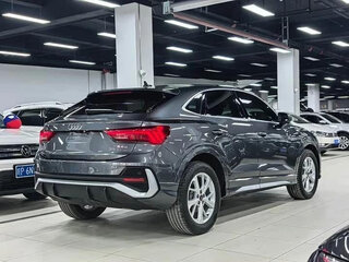 2022 Audi Q3 Sportback 35 TFSI II (F3), серый, 2750000 рублей, вид 3