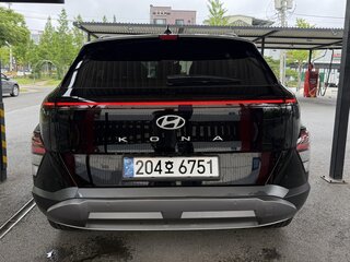 2023 Hyundai Kona II (SX2), чёрный, 2300600 рублей, вид 4