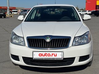 2010 Skoda Octavia II (A5) Рестайлинг, белый, 950000 рублей, вид 1
