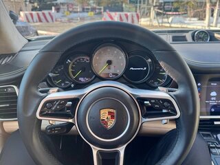 2013 Porsche Panamera S E-Hybrid I Рестайлинг, белый, 4350000 рублей, вид 4