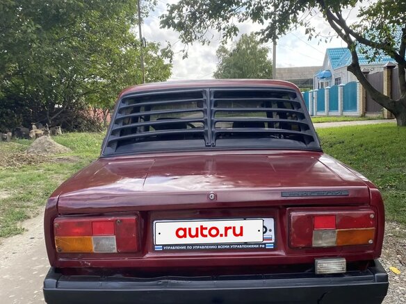 1996 Lada (ВАЗ) 2105, красный, 100000 рублей - вид 4