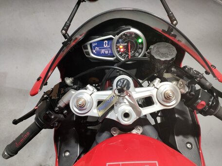 2010 Triumph Daytona 675, красный, 531000 рублей, вид 5