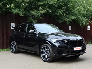 2021 BMW X5 30d IV (G05/G18), чёрный, 8900000 рублей, вид 4