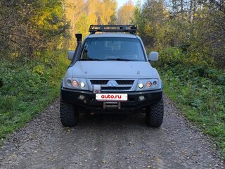 2004 Mitsubishi Pajero III Рестайлинг, бежевый, 1200000 рублей, вид 3
