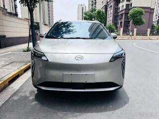 2024 Aion Y Plus 51.9 kWh, серебристый, 1310000 рублей, вид 2