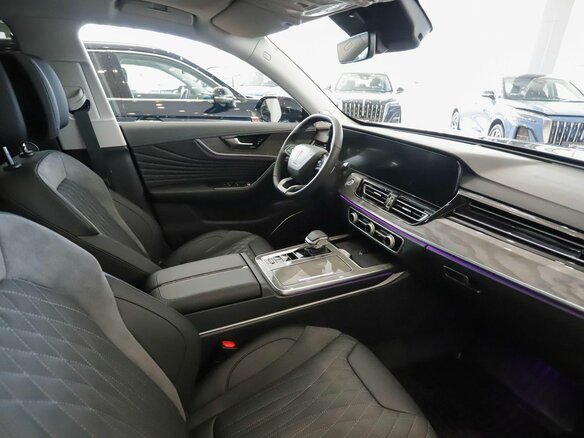 2024 Hongqi HS5 I Рестайлинг, чёрный - вид 21