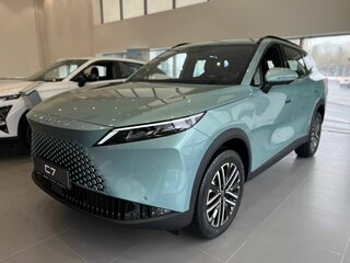 2026 Omoda C7, зелёный, 3099000 рублей, вид 2