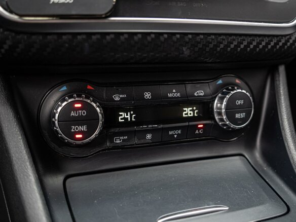 2015 Mercedes-Benz A-Класс 180 III (W176), голубой, 1445000 рублей - вид 14