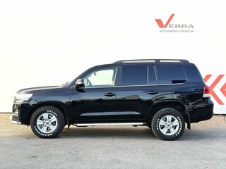 2018 Toyota Land Cruiser 200 Series Рестайлинг 2, чёрный, 6100000 рублей, вид 2