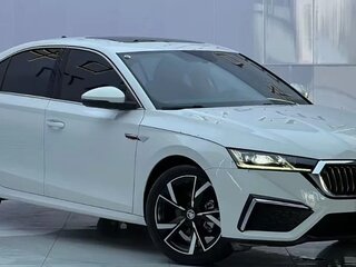 2022 Skoda Octavia IV (A8), белый, 2178000 рублей, вид 3