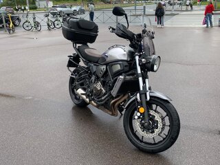 2016 Yamaha XSR700, серебристый, 649000 рублей, вид 3