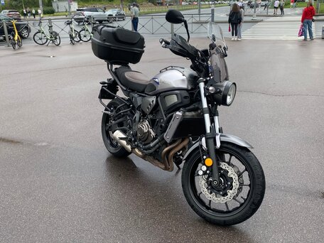 2016 Yamaha XSR700, серебристый, 649000 рублей, вид 3