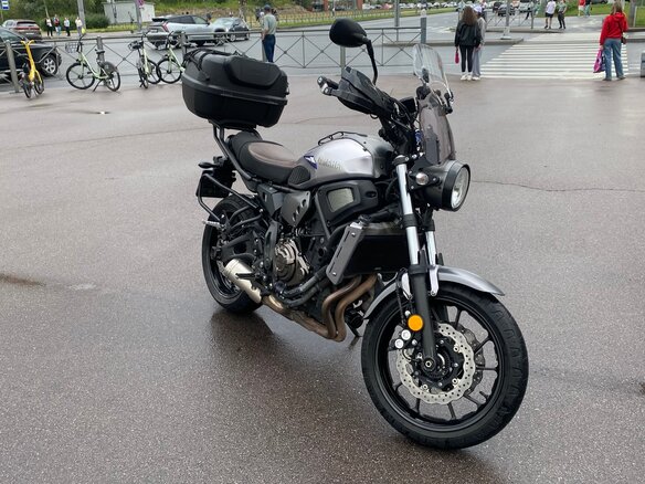 2016 Yamaha XSR700, серебристый, 649000 рублей - вид 2