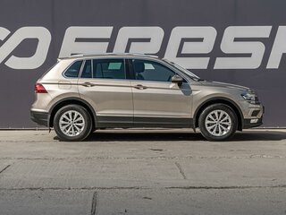 2017 Volkswagen Tiguan II, бежевый, 2255000 рублей, вид 5